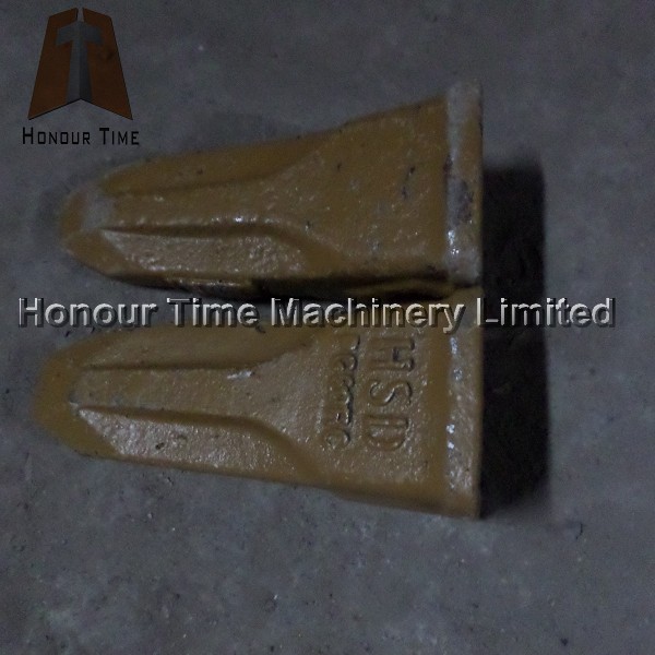 Rock bucket teeth and PC60 standard bucket teeth